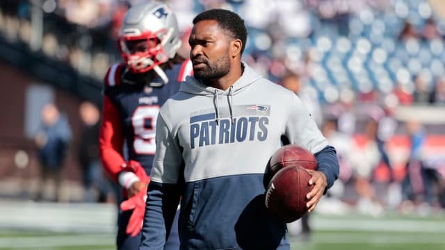 New England Patriots Inside LB Coach Jerod Mayo